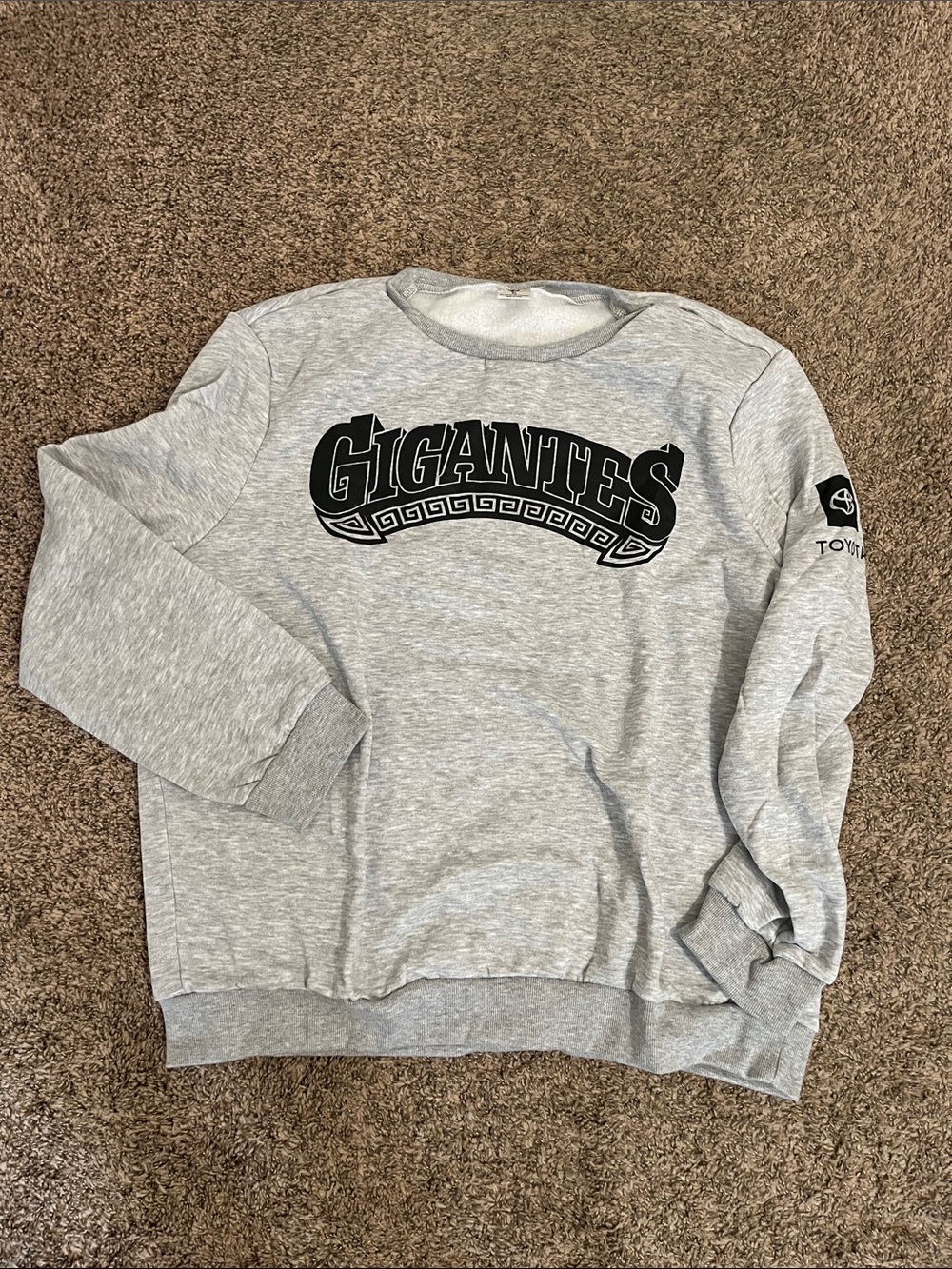 Gigantes Logo Grey Crewneck Sweatshirt